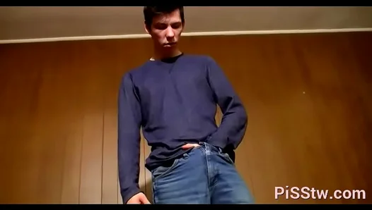 Home Piss and Orgasm Session with Hardcore Twinks