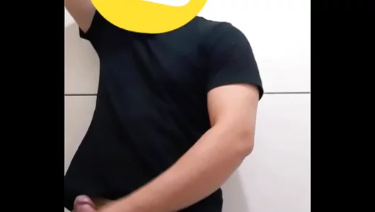 Gay Amateur Masturbates Intensely In Hot Handjob Session