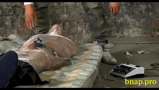 Fetish Fag Enjoys Hardcore BDSM Blows in Sexy Scene
