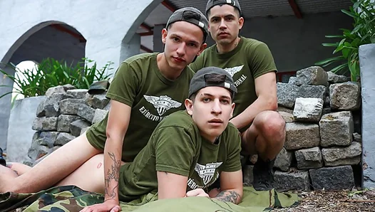 Anal Train – Multiple Guys Take Turns Pounding Tight Ass