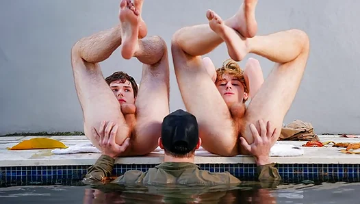 Twink 18+ Gets His Hole Creamed While Doing Chores