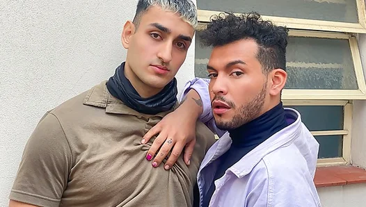 Hot Argentinian Hunk Seduces Straight Taxi Driver With Skillful Blowjob