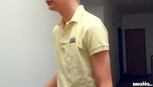 Tanned Beefcake Takes Control of Scrawny Twink Delivery Guy