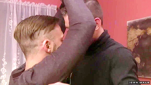 Alexander Gustavo & Logan Moore ~ Hot Quick Anal Fuck