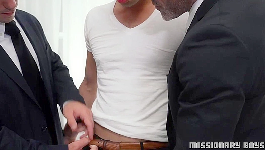 Rough O/Y Threesome ~ Greg McKeon & Elder Ence Dominate Young Stud