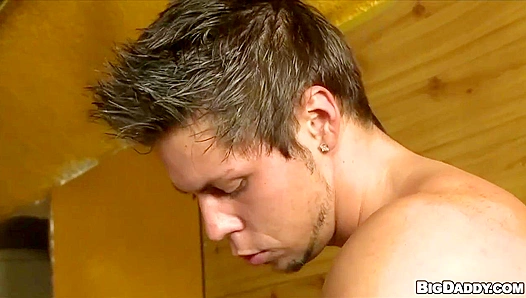 Beefy Dudes Angelo & Nicolas Fuck Hot in Public