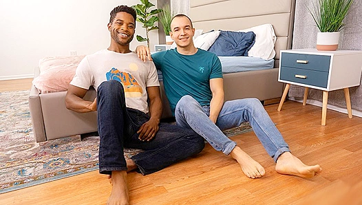 Landon & Dante ~ Hot Amateur Interracial Gay Action