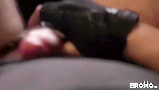 Ryan and Bo Sinn Fuck Wildly in a Creepy Abandoned Building