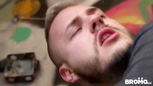 Ryan and Bo Sinn Fuck Wildly in a Creepy Abandoned Building