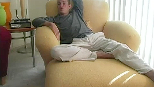 Teasing Amateur Stud Shows Off His Perfect Dick - Circle Jerk Boys