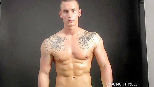 Oiled-Up Eastboy Flexes His Hot Pecs
