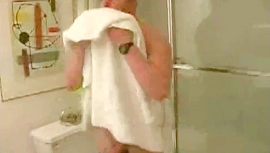 Hard-Ass Soldier Anthony Joins the Circle Jerk Boys for Rough Cock Action