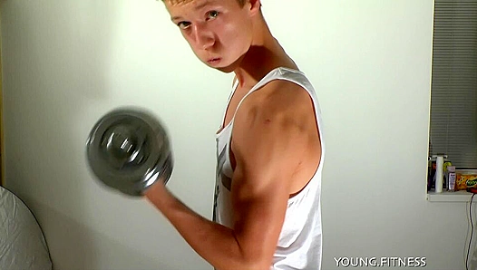 Ripped Twink Flexes His Perfect Body for Eastboys' Camera