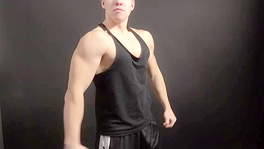 Ripped Stud Flexes His Muscles for You - Eastboys Seduction