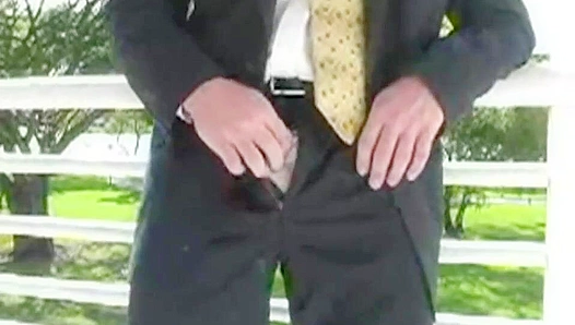 Horny Stud Mark Shows His Moves - Hot Men Over 30