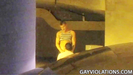 Hot Guys in Secret Oral Session - Gay XXX