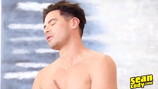 Olaf's Muscles Flex as He Jacks Off Furiously - Sean Cody