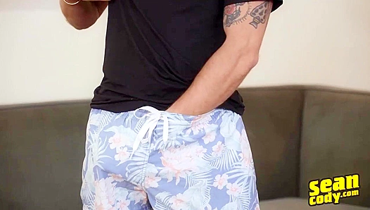 David's Bored Jerk-Off Session Ends in Explosive Cumshot - Sean Cody