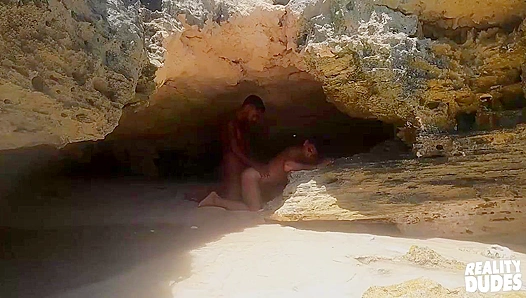 Latin Lovers Athuel & Saul Steam Up the Shower -Reality Dudes Bang