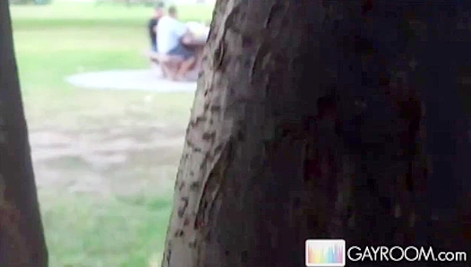 Creepy Dude Masturbates Secretly in Park - Odd Gay Encounters