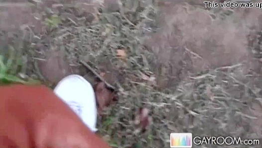 Creepy Dude Masturbates Secretly in Park - Odd Gay Encounters