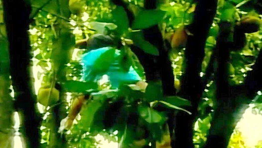 Unexpected Passion ~ Muscular Davison & Eduardo Get Wild - Bonus Hunks