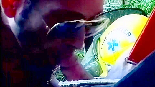 Hardhat Hottie Bangs Kinky Cop in Public - Bonus Hunks