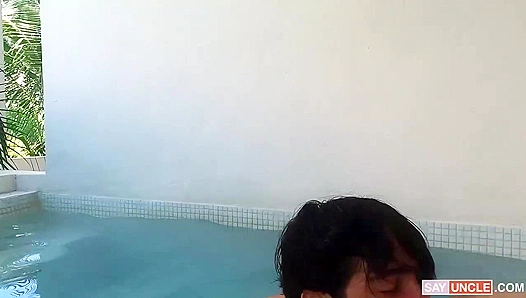Kinky Cancun Hotties Bang Wildly in Pool - Latin Passion