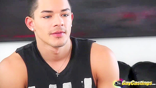 Amateur Ethan Proves His Worth ~ A Fresh-FacedGayroom Debut