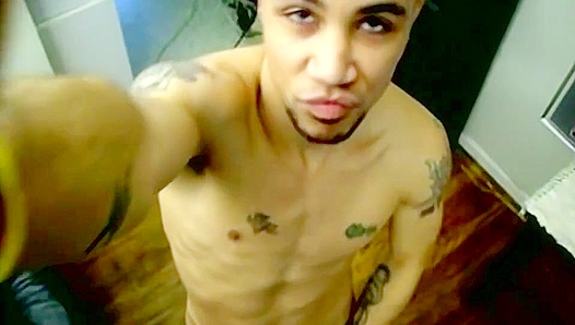 Hunk Emanuel Flexes His Tats & Sexy Torso