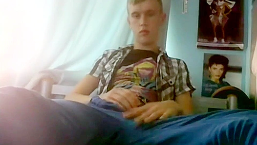 Twink Weeb Austin Fucks Himself Live on Cam - OurBoyFriends