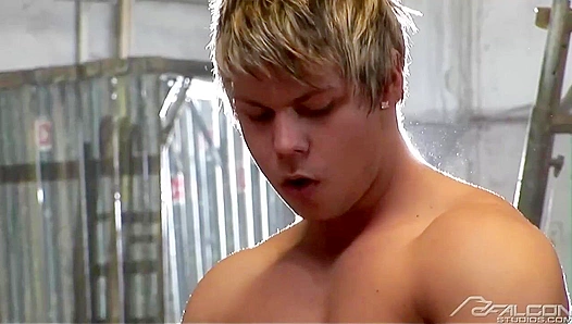 Military Hunksex ~ Uniformed Studs Pound Each Other Raw - Falcon Studios