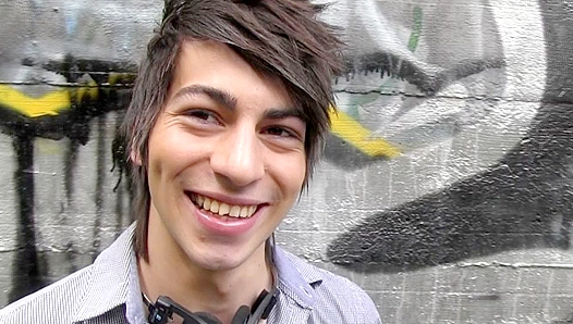 Pretty Boy Gets a Massive Facial from Huge Cock - XXX Gay