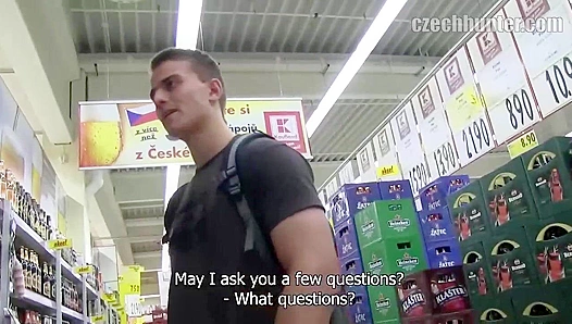 Czech Hunter ~ Amateur Bubble Butt Gets Pounded