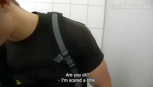 Czech Hunter ~ Amateur Bubble Butt Gets Pounded