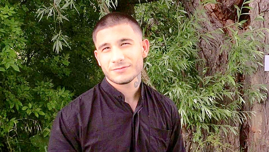 Tattooed Cutie Gets Wild in Outdoor Czech Hunter Sexcapade