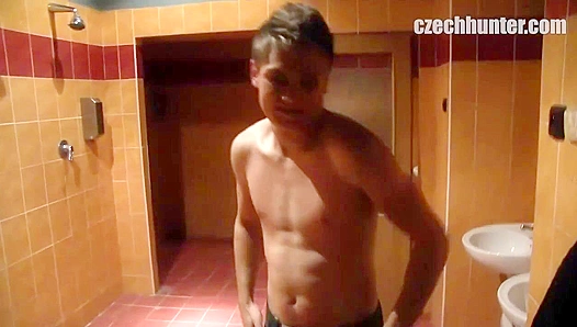 Czech Hunter ~ Amateur Stud Sucks Hard for Messy Facial Finish