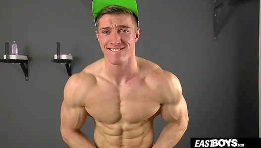 Handsome Straight Muscle Boy 18+ Wanks His Big Cock