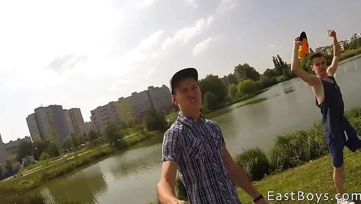 Summer Passion – Casper Ivarsson and Vitali Kutcher Explore Desire Together