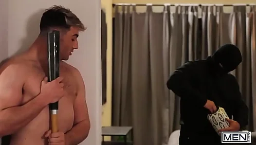 Nate Grimes Shares His Thick Load Between Two Hungry Men – MEN Premium