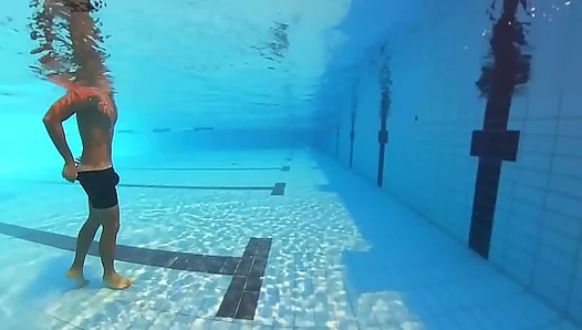 Cumshot in Swimming Pool