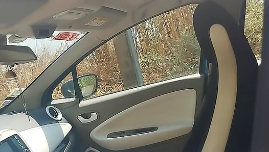 Hot guy goes to urinate on the dirt road