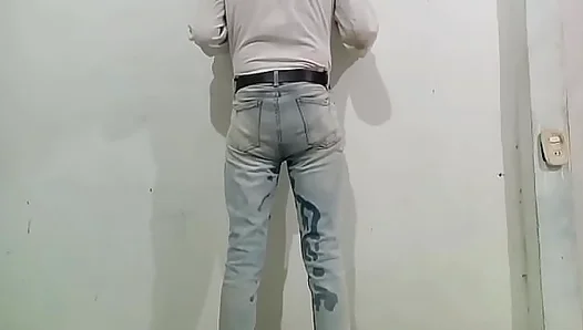 Delicious jerk off after peeing my pants with my cloth diaper