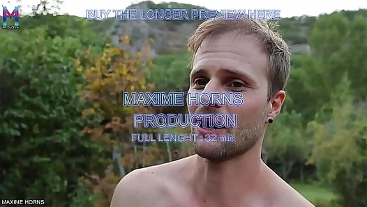 GAY OUTDOOR SHOW GIANT TOYS FISTING COCK SUCKING IN FRONT OF MEN