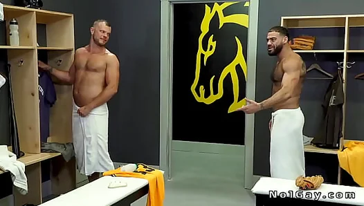Hairy gays in an locker room threesome