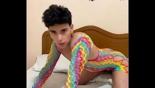 FEMBOY PLAYING WITH HIS DRESS AND JERKING OFF