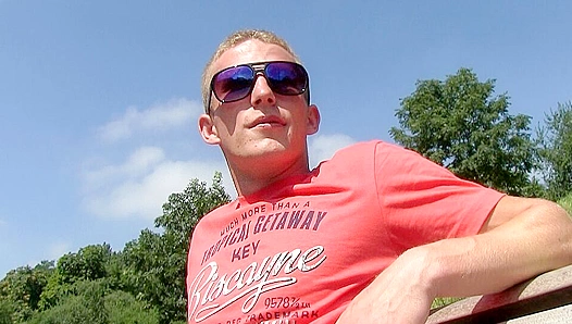 Ripped Guy Cums Covered After Wild Outdoor Sex - XXX Gay