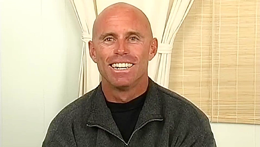 Daddy Laird's Hot Smile Tempts Younger Guys