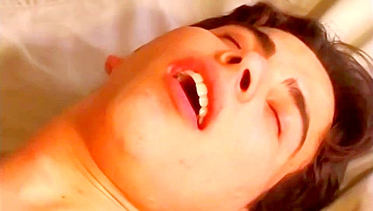 Amateur Boys Pushing Gay Love Boundaries - BeddableBoys