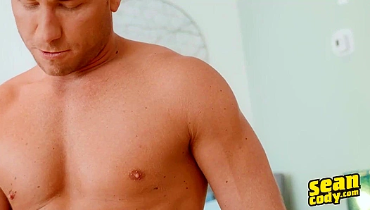 Sumner's Furious Masturbation Session - California Hotness Unleashed!